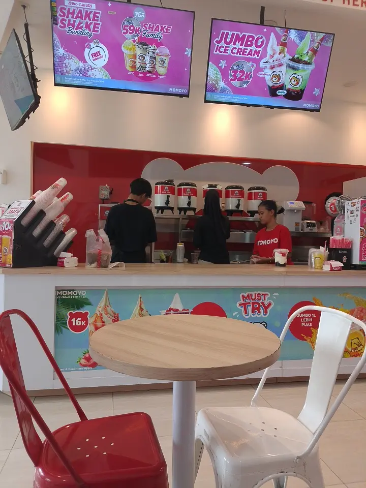 Momoyo Ice Cream & Fruit Tea - Gurah 9