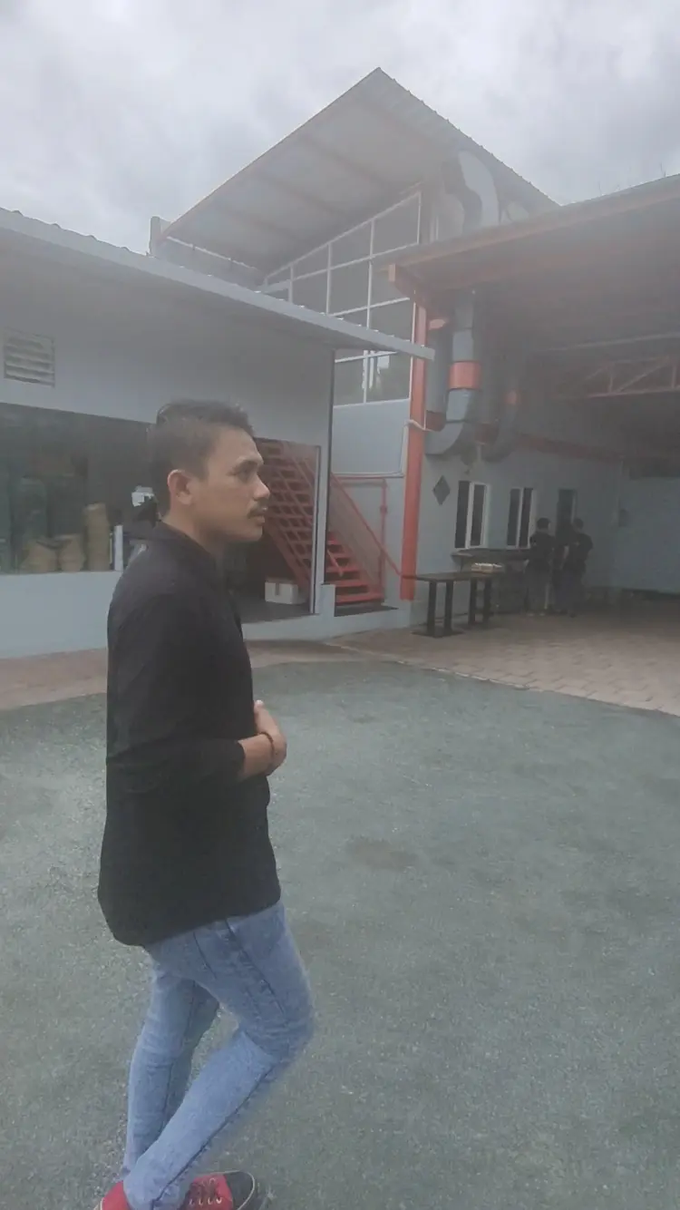 District U1 Cofee & Eatery 6