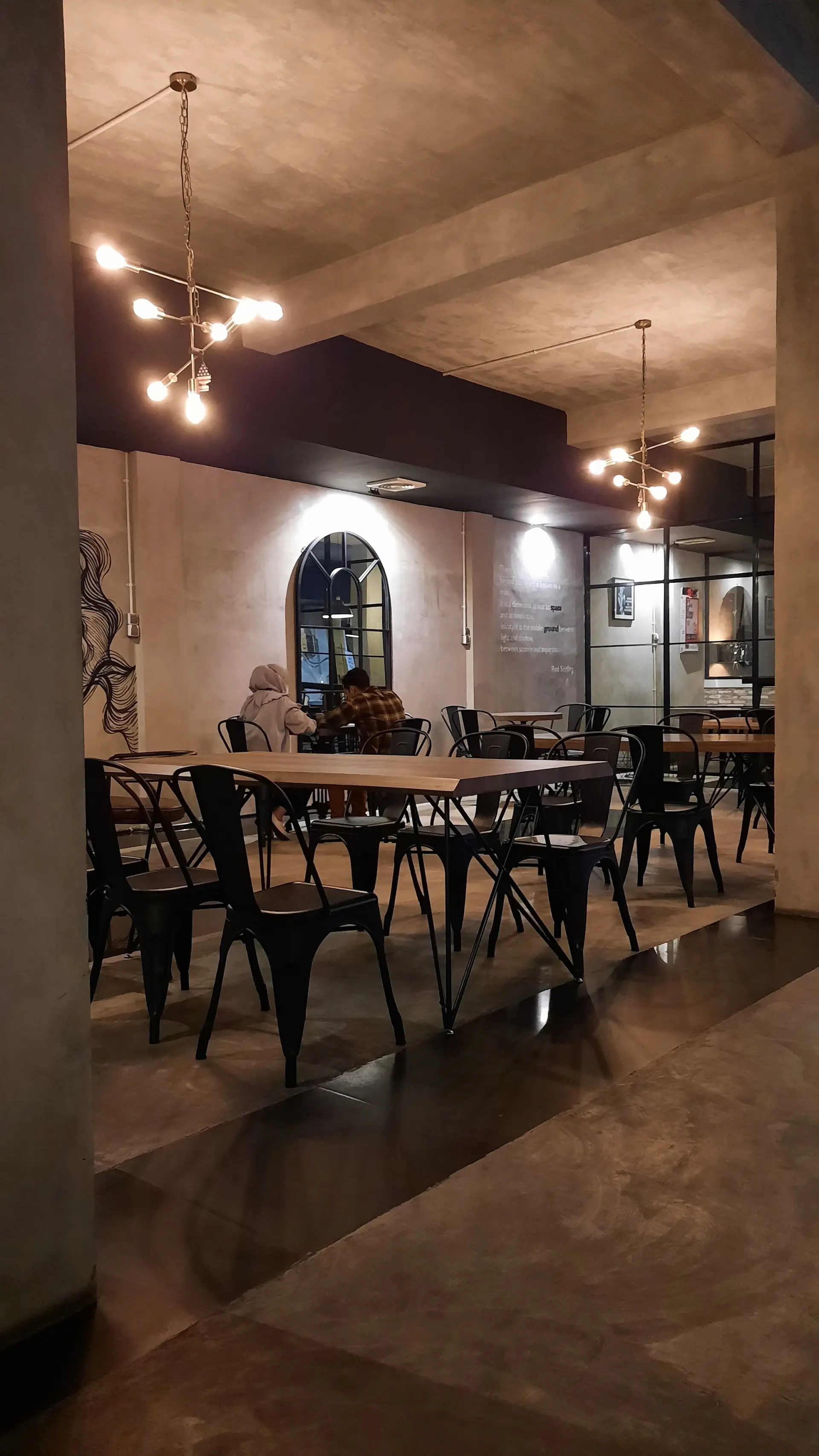 班贾尔马辛的咖啡天花板，居然藏在一家台球馆里？ 8