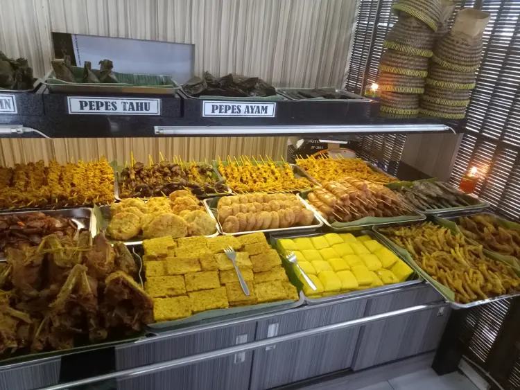 Bebek vs Ayam Ibu Rini 1