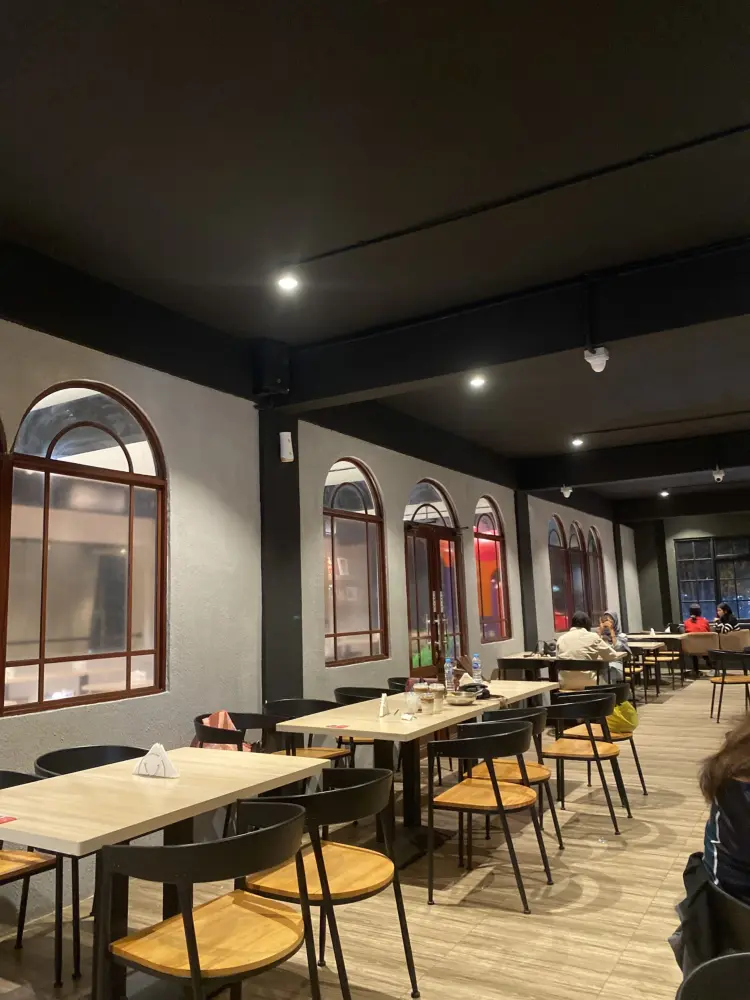 Kobie Coffee Tiban - Cafe & Bingsoo Dessert 8