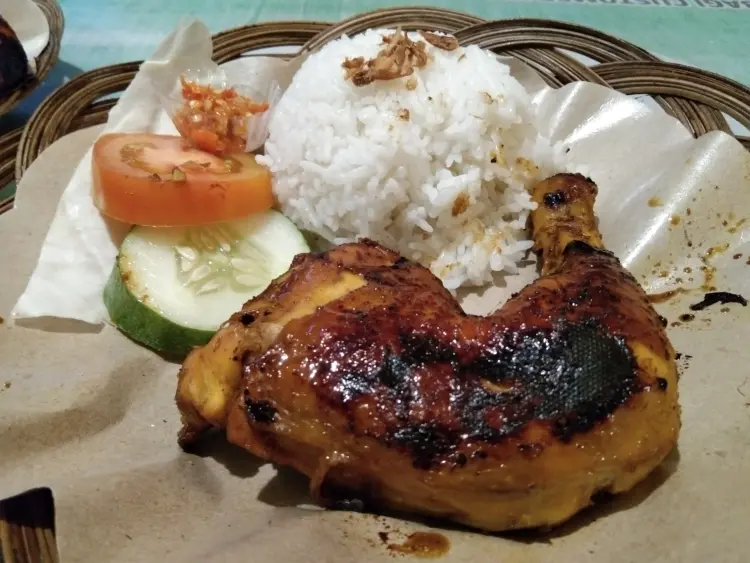 RESTO N CAFEE ..STEACK WAGWOW 9