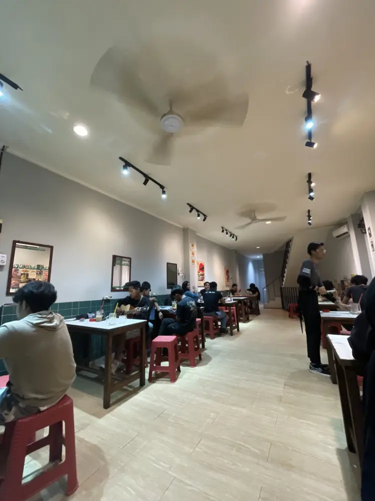 WARKOP SERAYA 2 CILEDUG TANSER 1