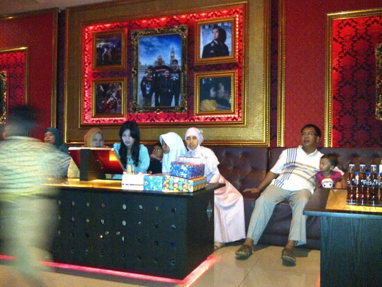 Masterpiece Signature Family Karaoke 5