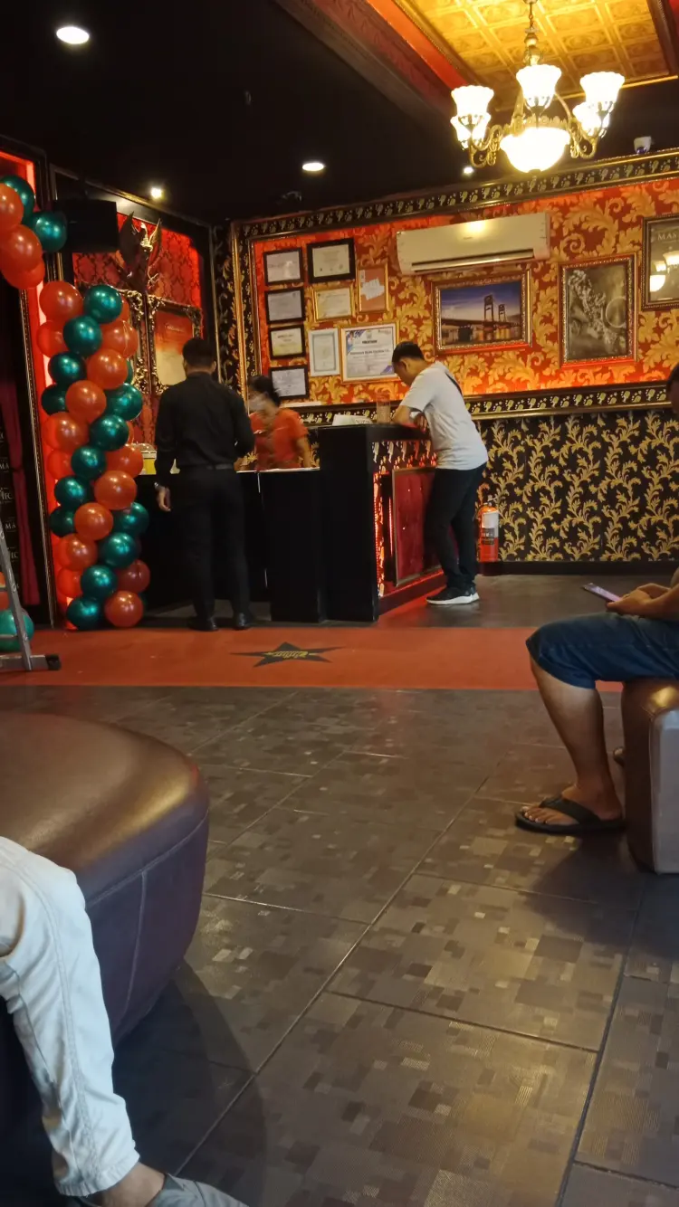 Masterpiece Signature Family Karaoke 2