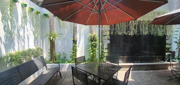 POCHIE Spesialis Iga The Icon 4