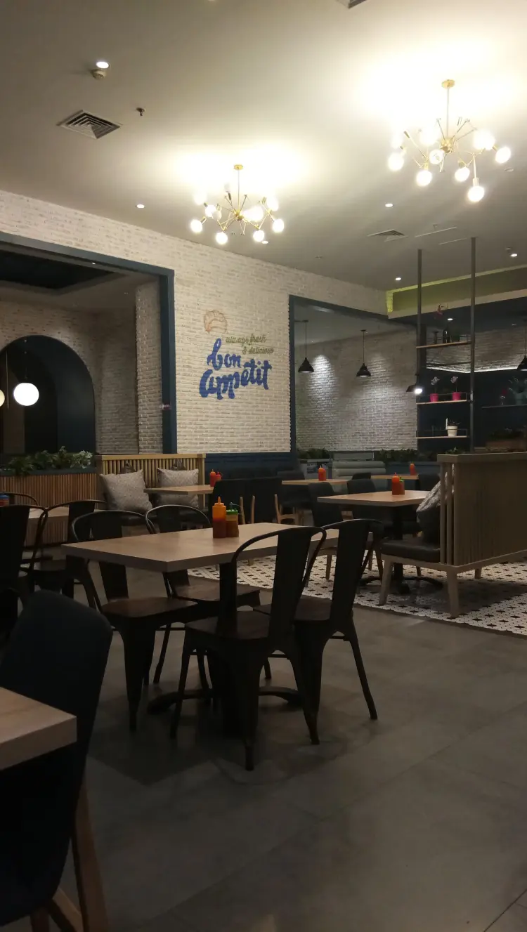 Solaria - Trans Studio Mall Makassar 5