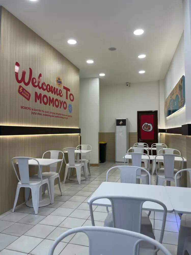 Momoyo Ceger Raya 10