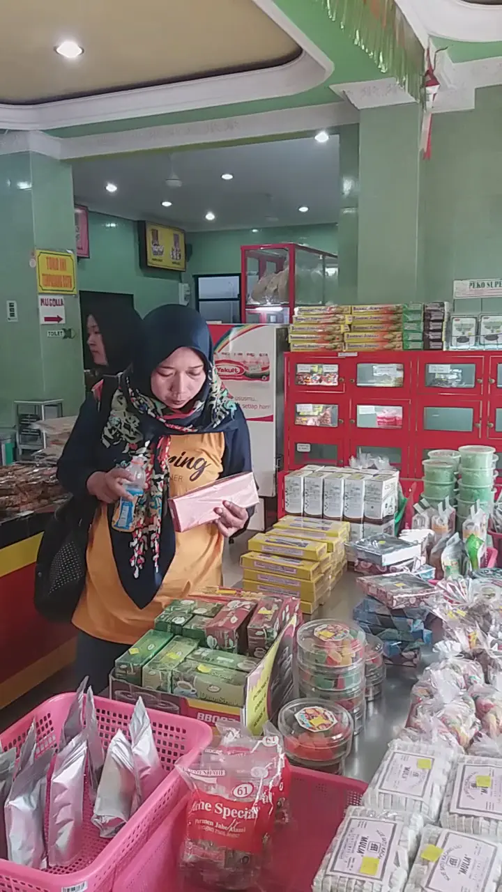 Bakpia Pathok 145 ( IBU SRI ASTUTI ) 4