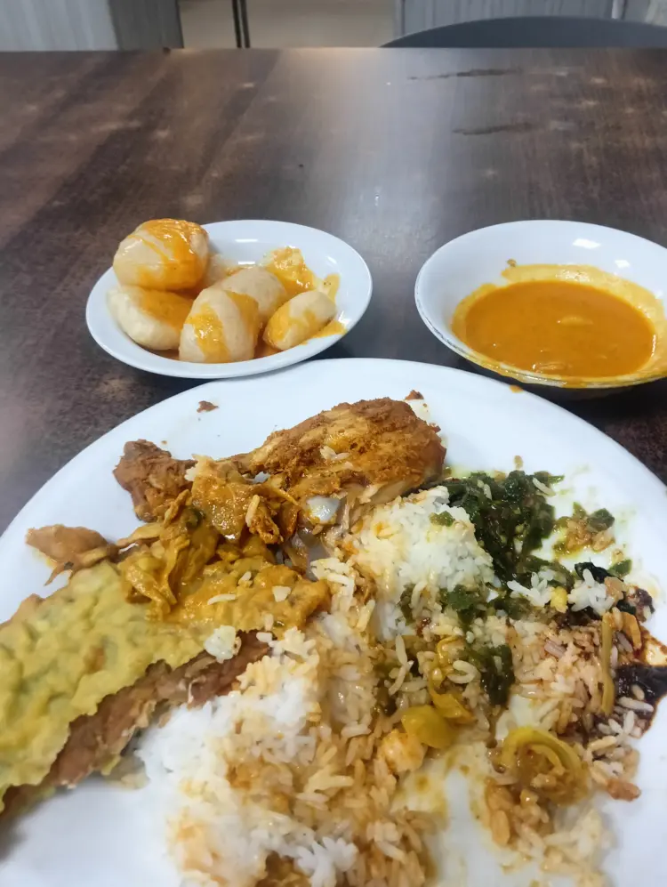 Rumah Makan Pagaruyung 8