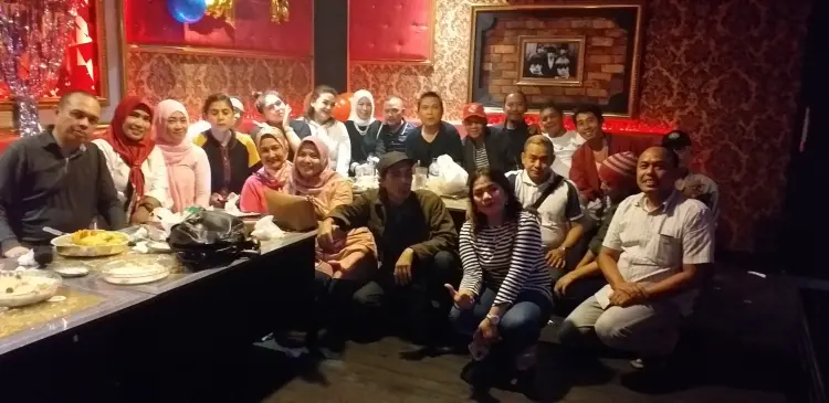 Masterpiece Family Karaoke 8