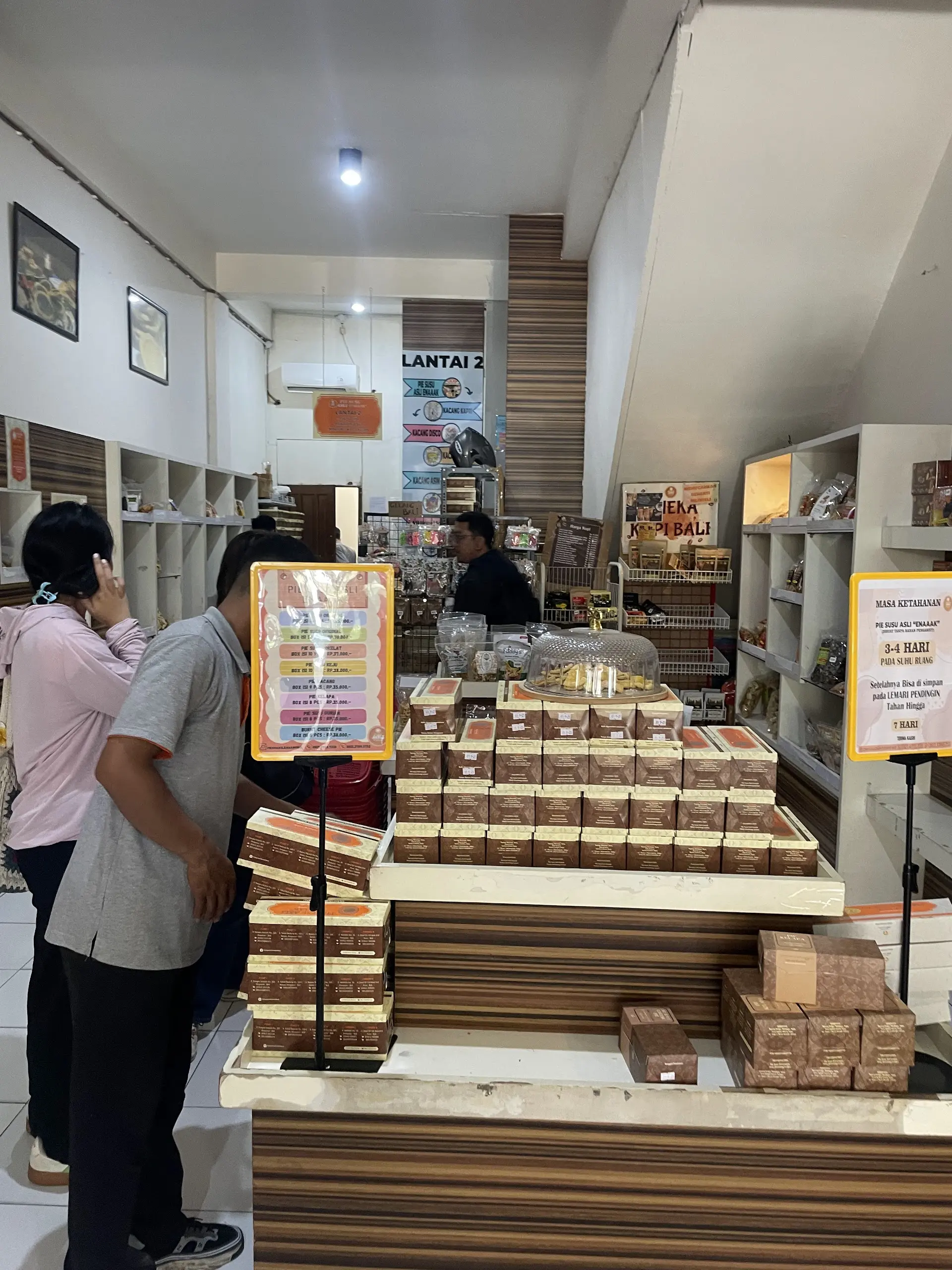 20k per orang, beli zonk? Toko 'sold out' di Bali ini Anjay banget! 1