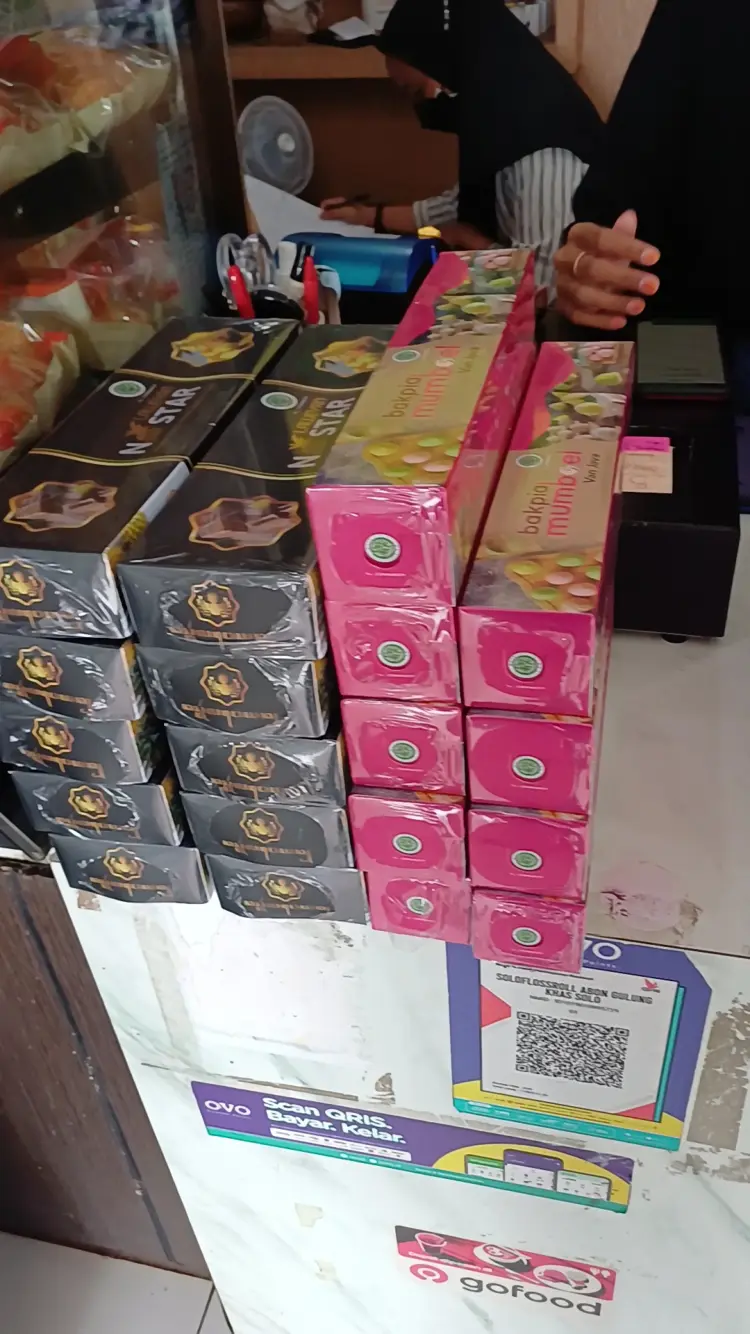 Oleh Oleh Khas Solo Abon Gulung SoloFlossroll 5