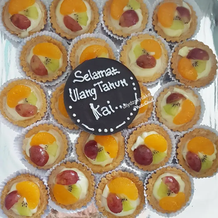 Ullydzakycake 3