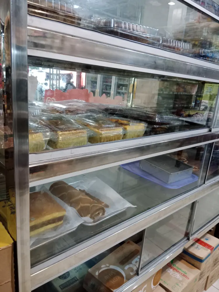 Toko Roti Disneyland 5