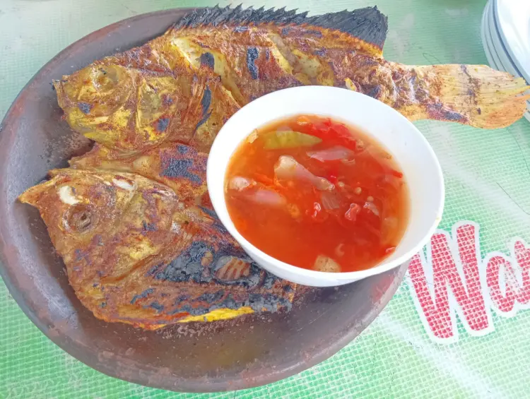 Waroeng Apoeng 99 (Taman Limo) 6