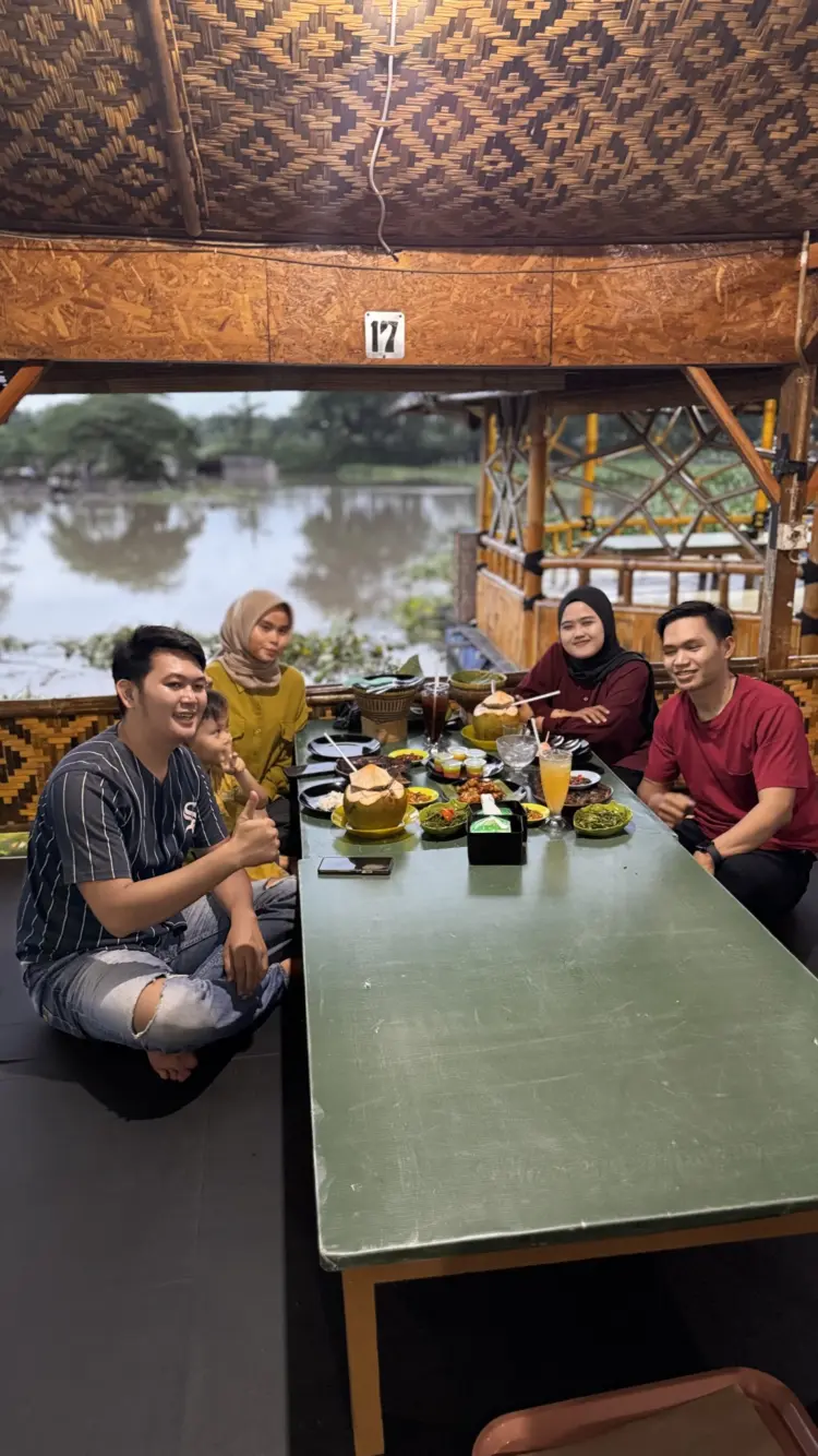 Waroeng Apoeng 99 (Taman Limo) 3