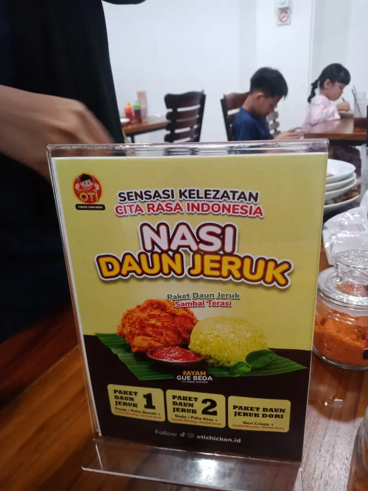 OTI Fried Chicken Sudirman Pati 9