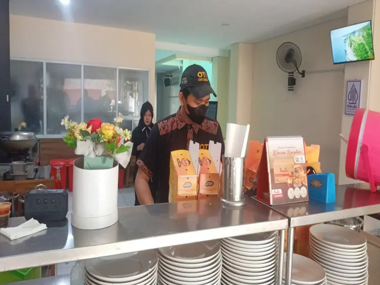 OTI Fried Chicken Sudirman Pati 6