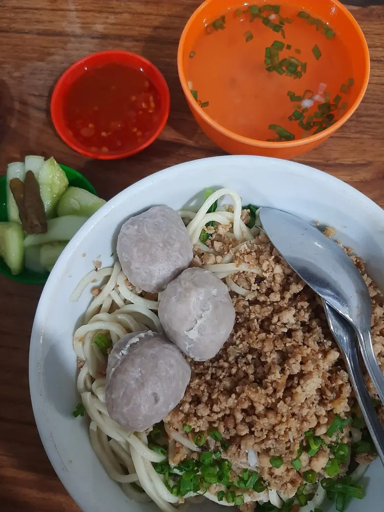 Depot Mini - Pangsit Mie & Bakwan 8