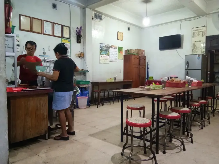 Depot Mini - Pangsit Mie & Bakwan 2