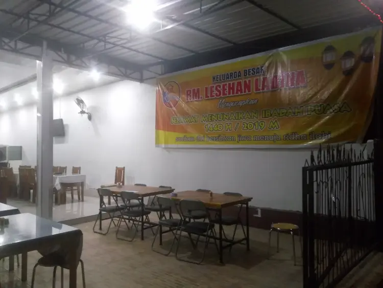 Lesehan Ladina Watampone 6