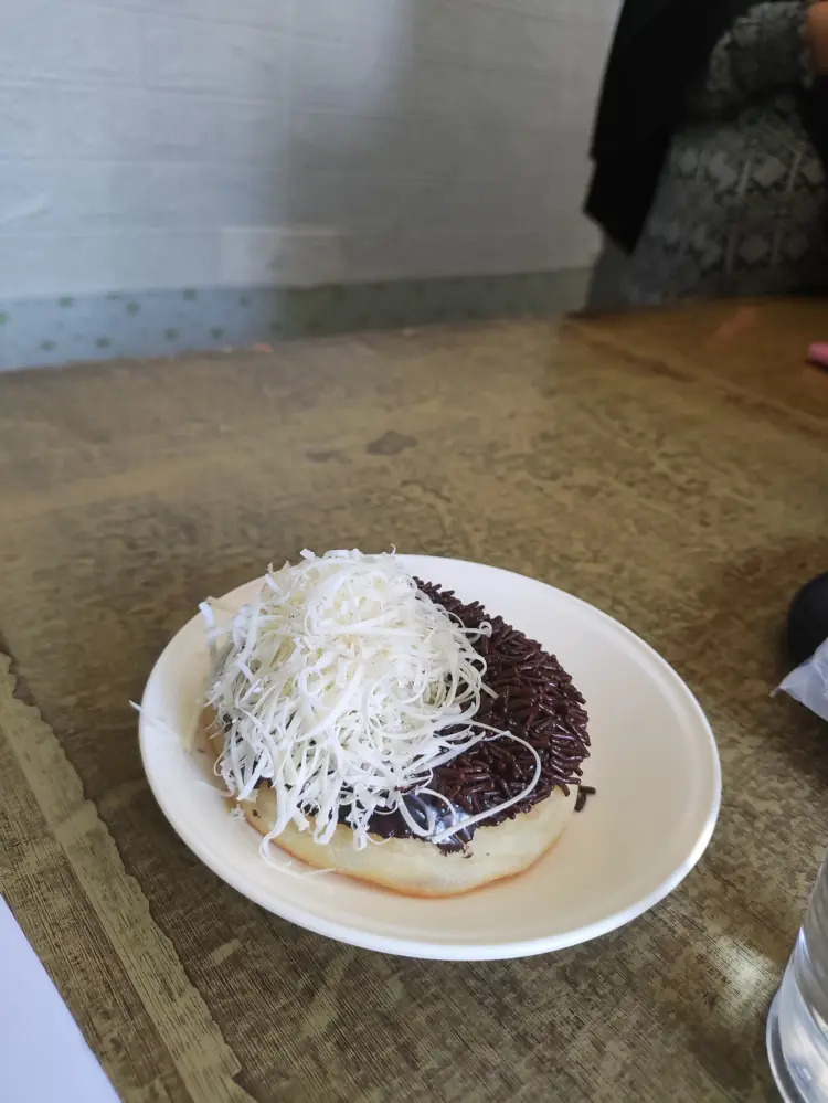 STORE NONONA Donut & Bakery PONDOK (Donat Kentang Nonona) 10