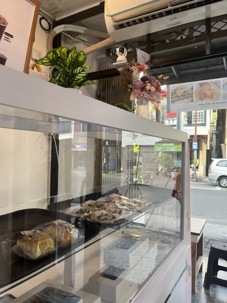 STORE NONONA Donut & Bakery PONDOK (Donat Kentang Nonona) 9