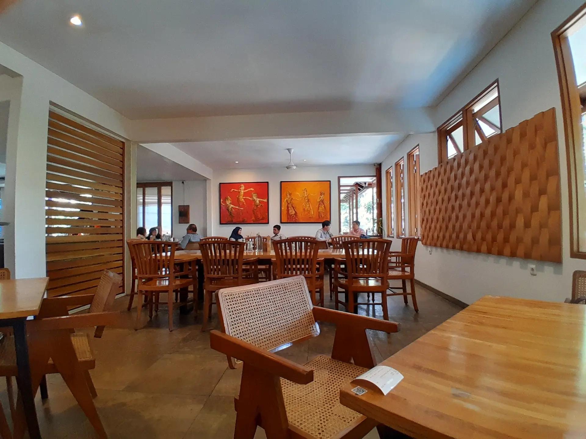 Google 4.8 bintang udah paling Mantap? Tempat di Bandung ini, aku saranin jangan Nongkrong pas jam rame! 4