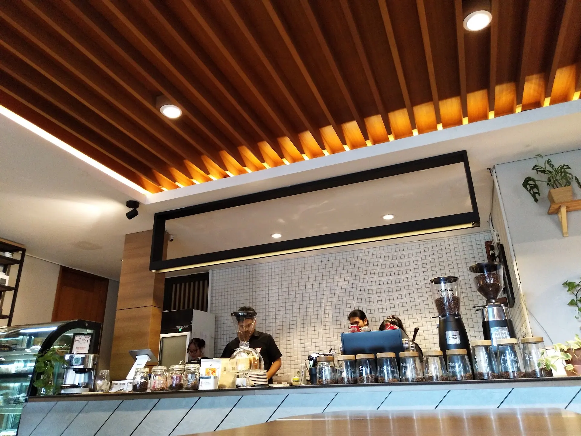 Google 4.8 bintang udah paling Mantap? Tempat di Bandung ini, aku saranin jangan Nongkrong pas jam rame! 6