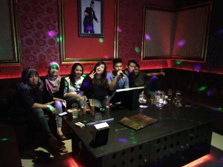 Masterpiece Karaoke Family 7