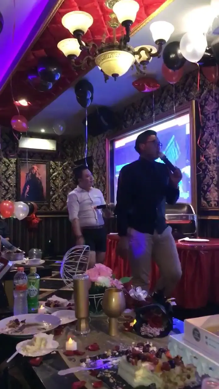 Masterpiece Karaoke Family 6