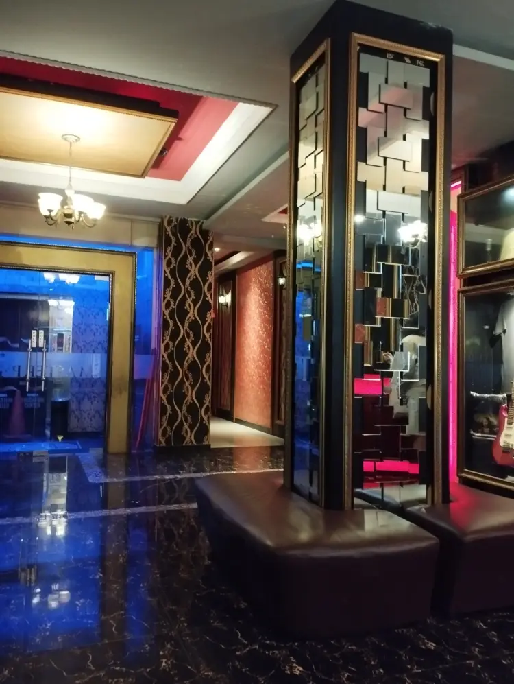 Masterpiece Karaoke Family 4