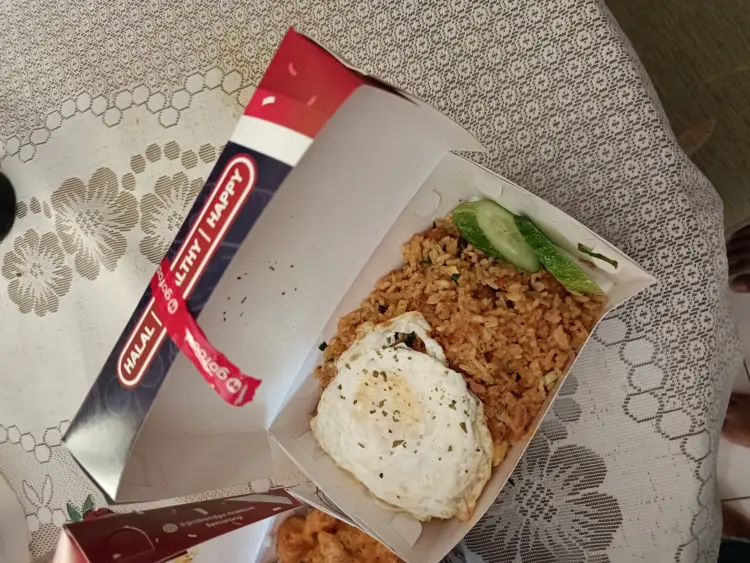 Grab and Go Chicken Ricebox dan Camilan Ungaran 3