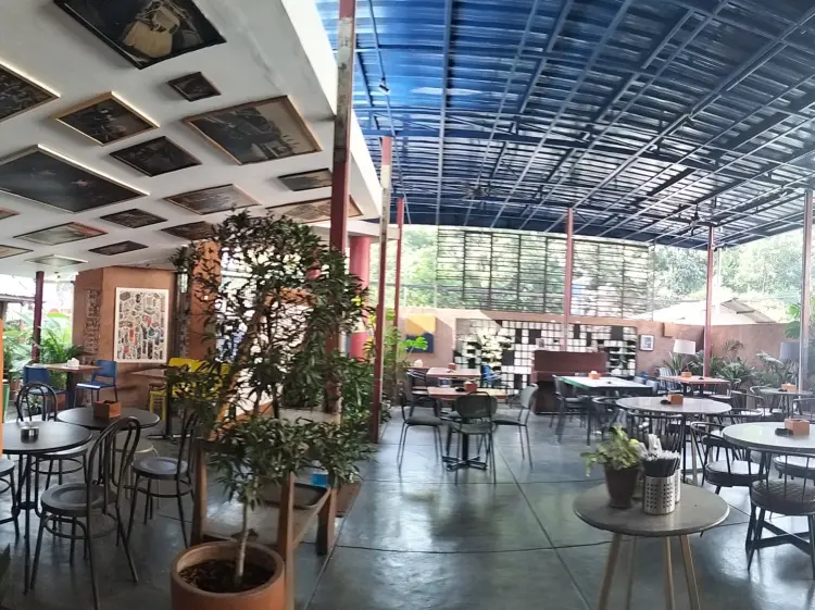 Eddy in March Coffee & Eatery 5