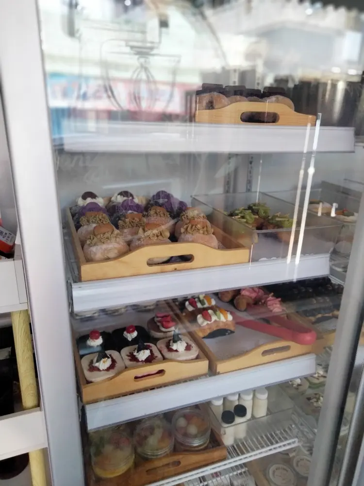 Nyonya Kecil Patisserie 4