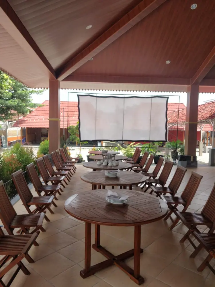 Gravitasi Cafe, Space & Wedding Venue 6