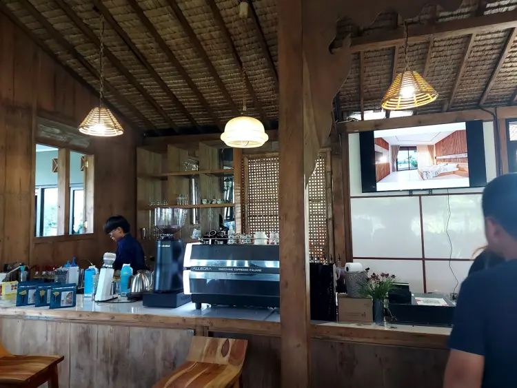 Angonjiwo Resto & Resort Bawen 6