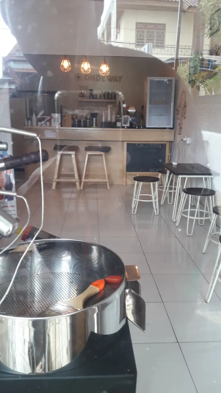 Ondeway Coffee Roasters - Kedai Kopi Bulukumba 6