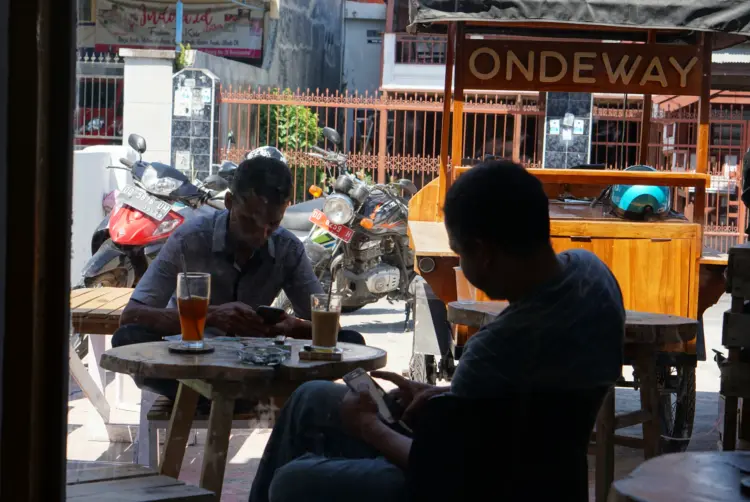 Ondeway Coffee Roasters - Kedai Kopi Bulukumba 10