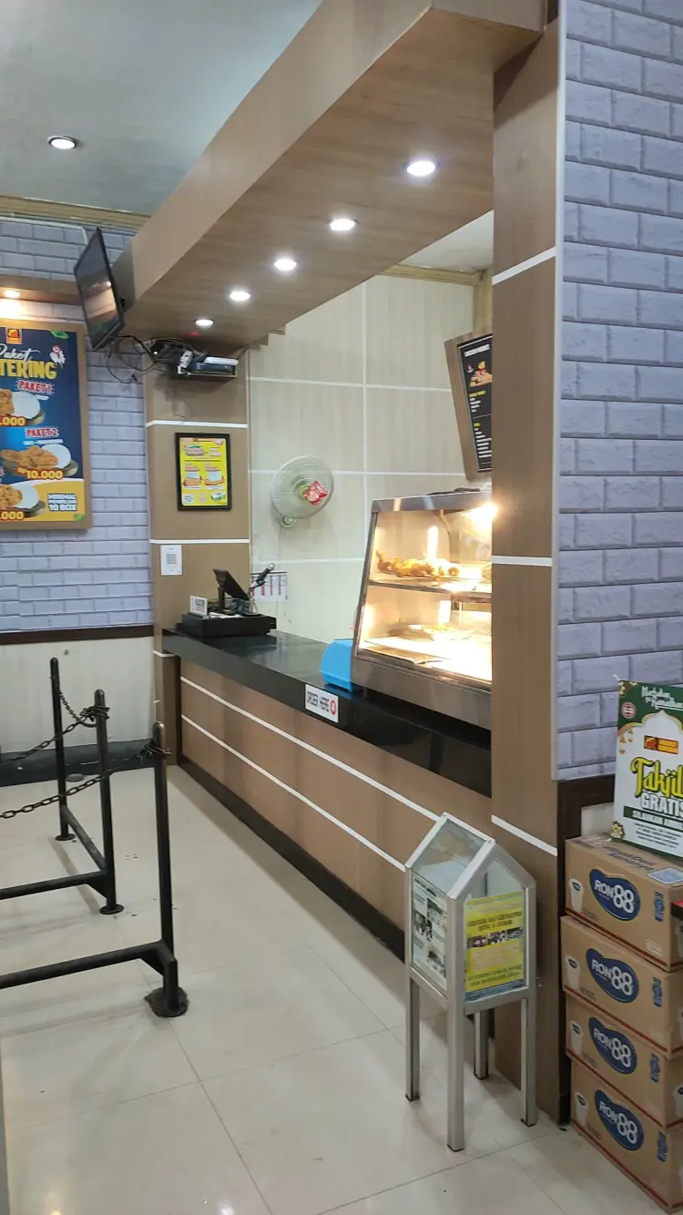 Rocket Chicken Arjawinangun 4