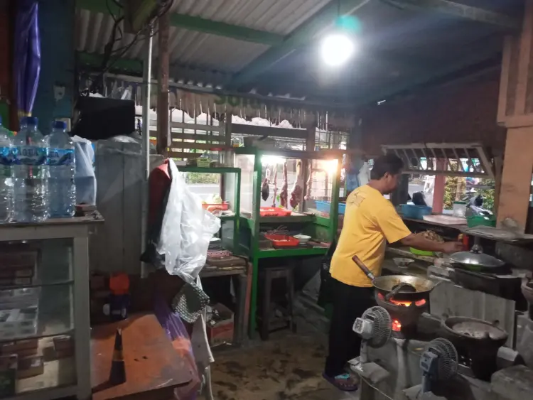 Warung Sate Kambing, Bakso dan Mie Ayam Pak Yono 6