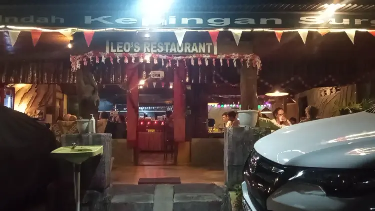 LEO'S Restaurant 8