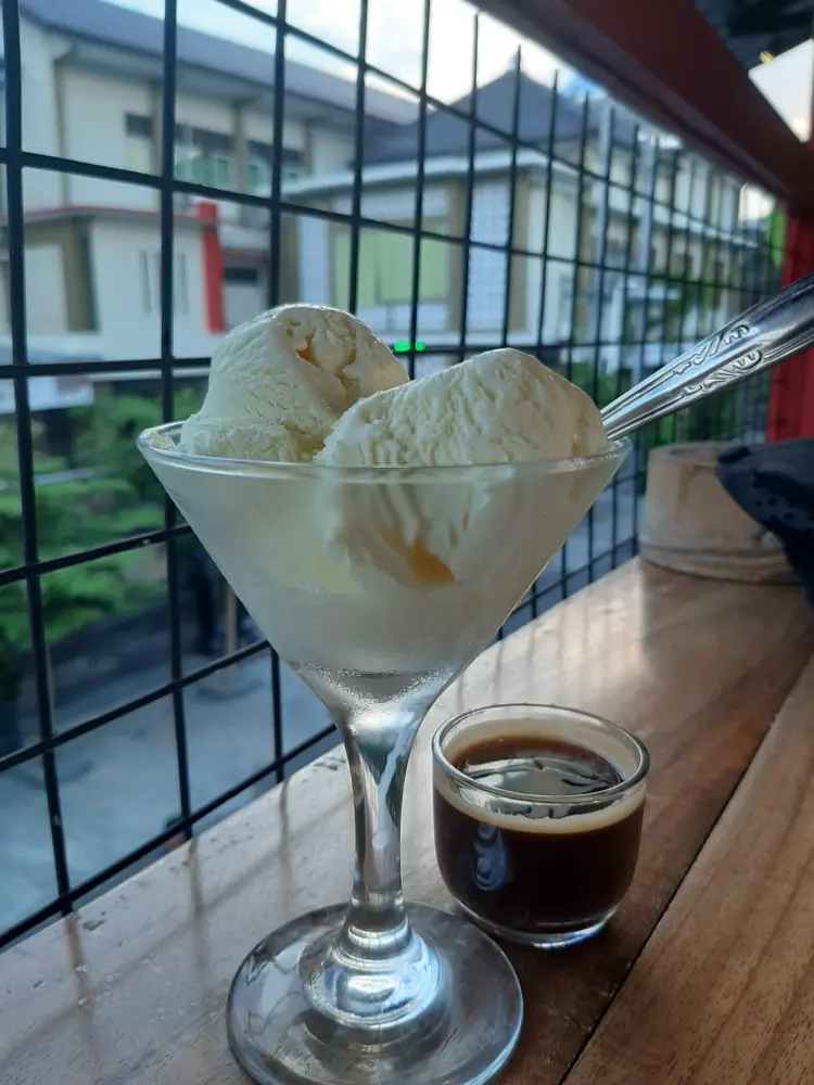 Sasino Coffee Shop 9