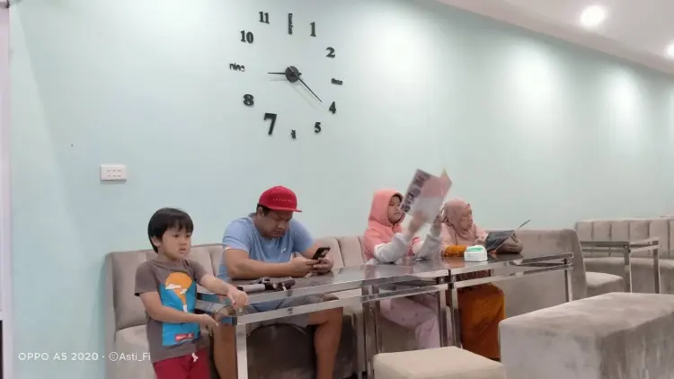 Naya Cafe and Resto 6