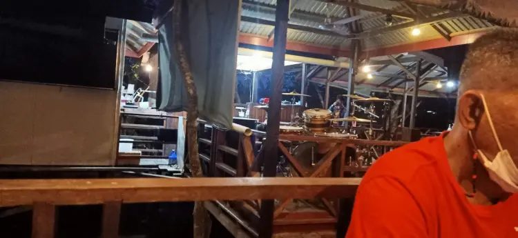 BJS Cafe & Restaurant 6