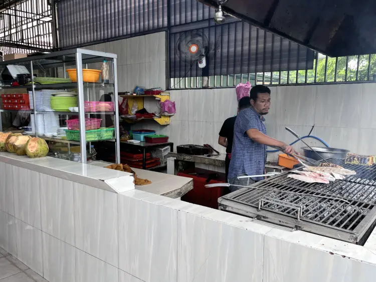 重口味爱好者请绕道！这家望加锡神店，吃的不是调料是“嚣张”