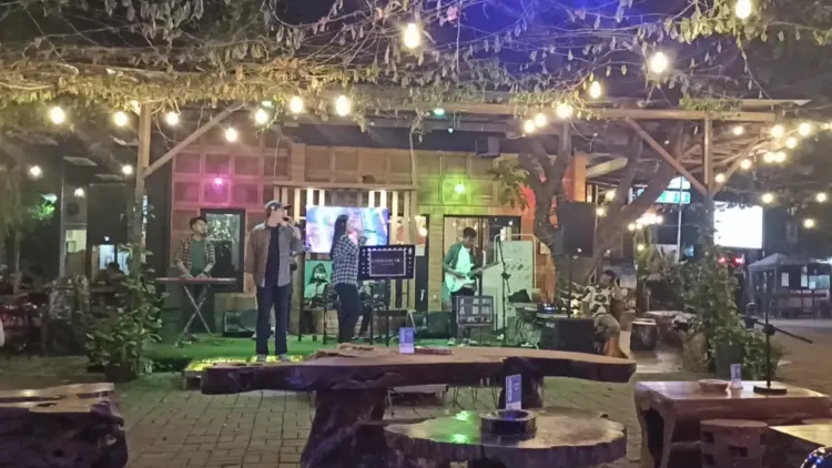 KopiPopi Coffee & Roastery 6