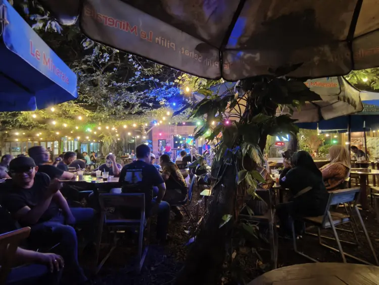 KopiPopi Coffee & Roastery 10