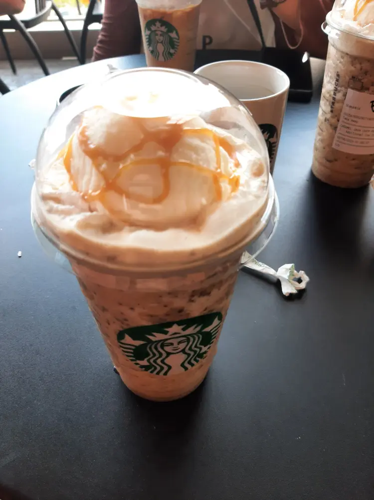 Starbucks Sunter Green Lake 10